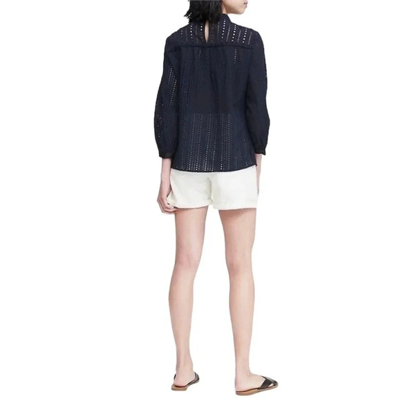 Banana Republic Women’s Sz Small Eyelet Mock Neck Blouse in Navy Blue - Picture 10 of 10